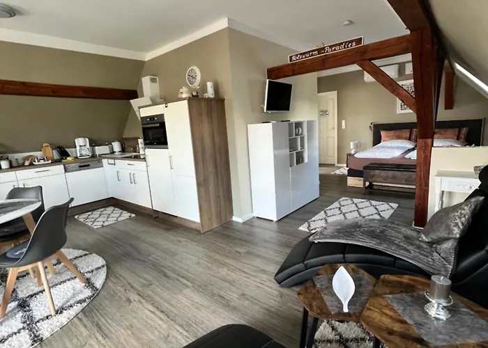 „holzwurm-paradies“ Appartement *